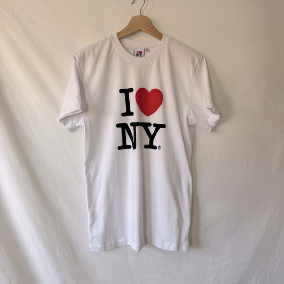 2/$20 - Authentic I Love NY White Heart Tshirt - Size M - Picture 1 of 12